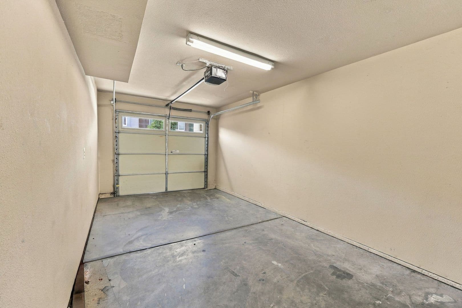 Santa Rosa Townhome: 2353 Northcoast St