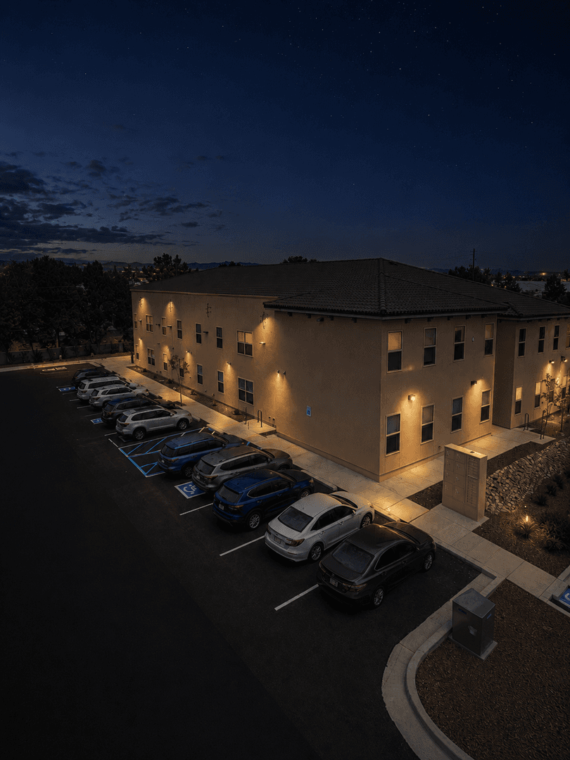 Las Cruces Apartment: 1710 S. Espina