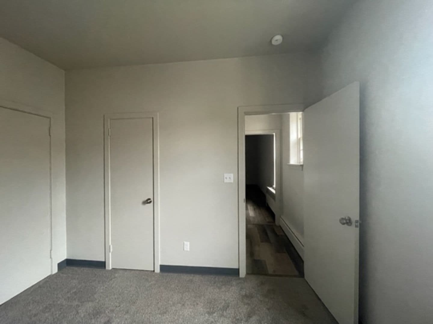 Elizabethtown Apartment: 3 S Market St