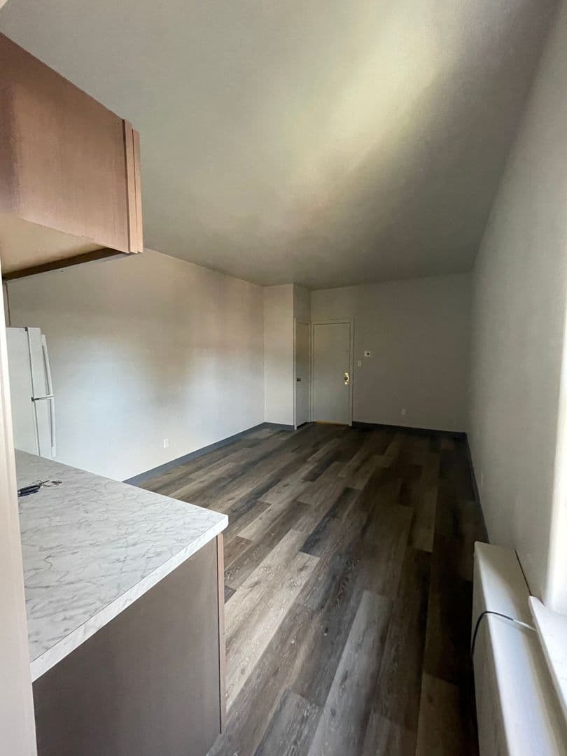 Elizabethtown Apartment: 3 S Market St