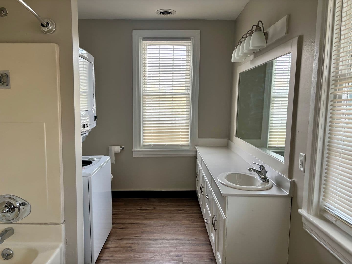 York Apartment: 1301 S. Queen Street