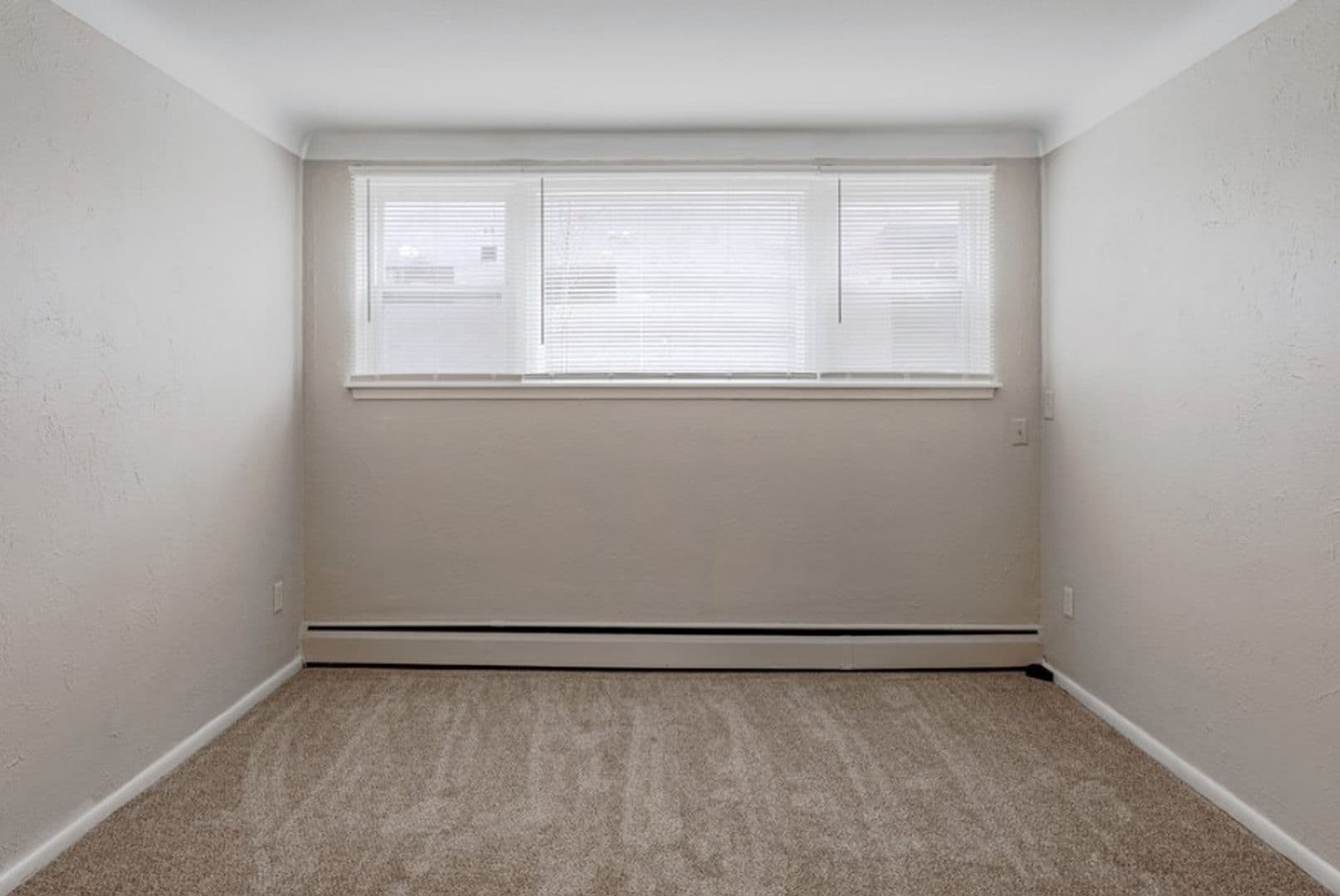 Roseville Apartment: 166 N McCarrons Blvd