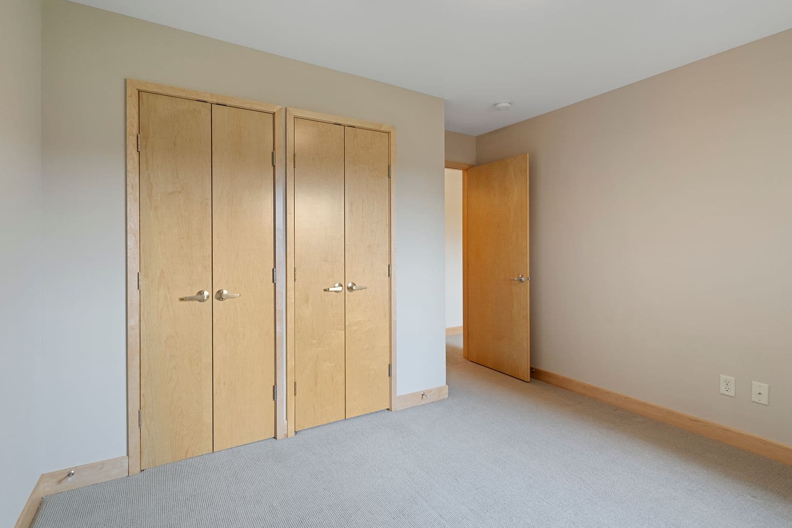 Lauderdale Apartment: 1570 Eustis Street