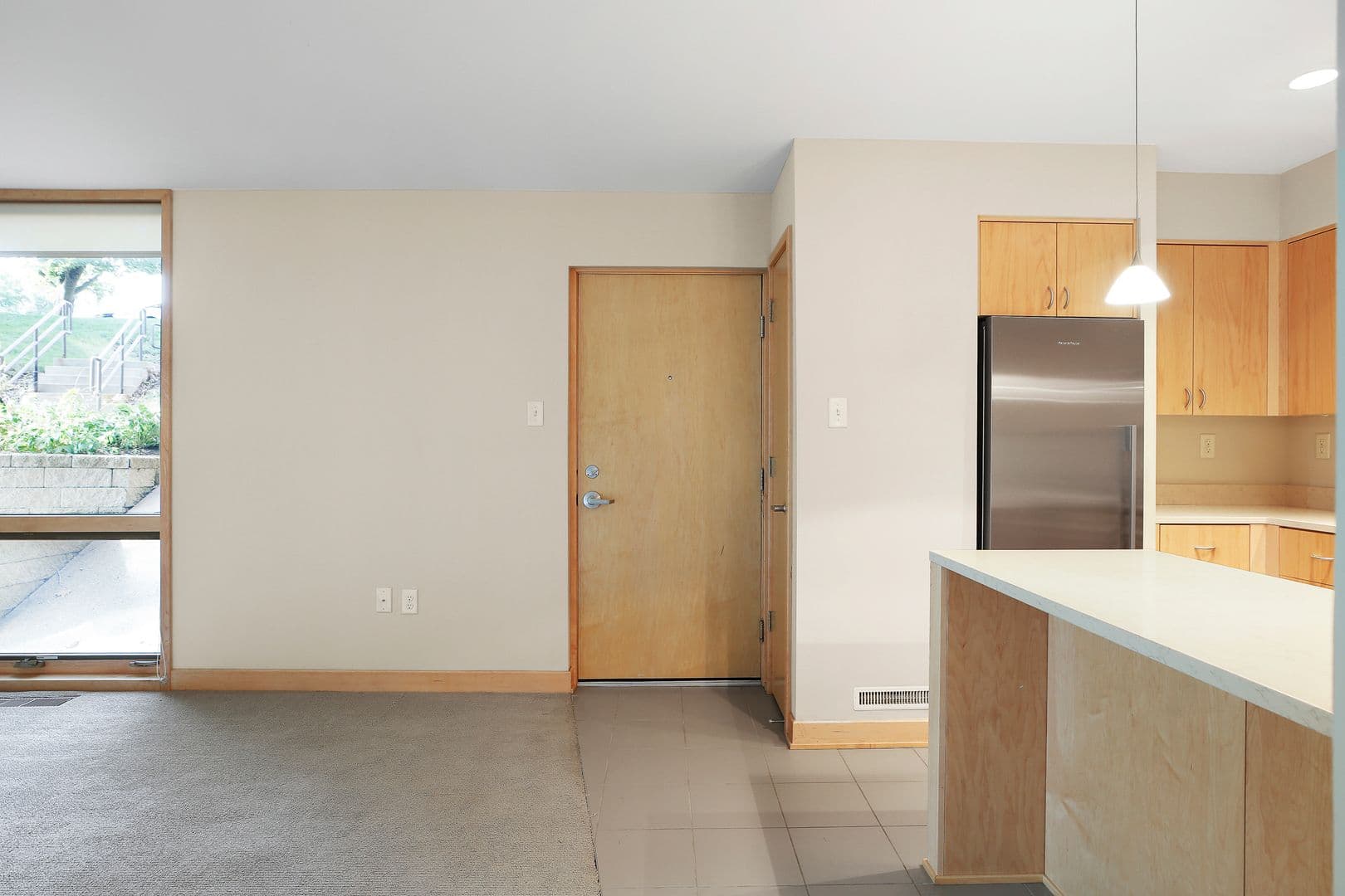 Lauderdale Apartment: 1570 Eustis Street