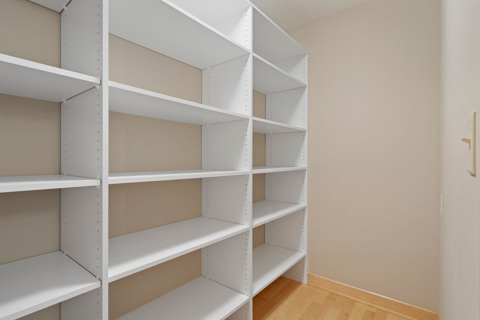 Lauderdale Apartment: 1570 Eustis Street