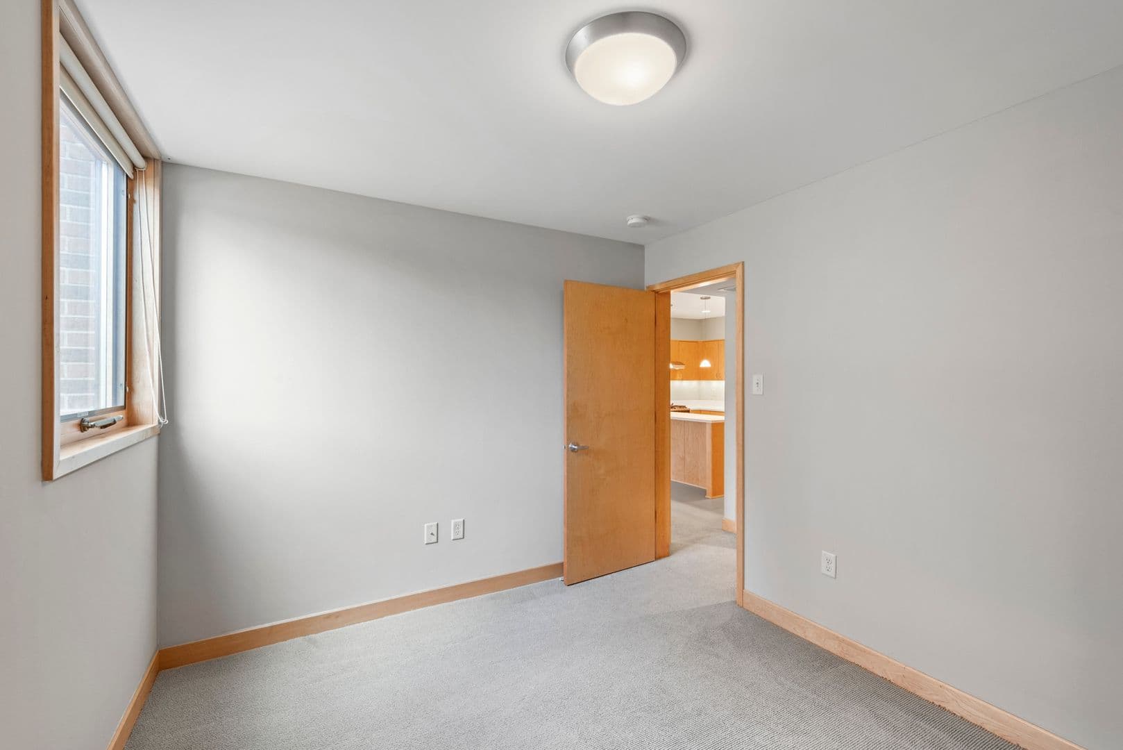 Lauderdale Apartment: 1570 Eustis Street