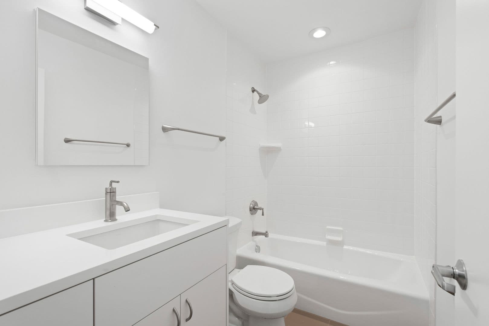 St. Paul Apartment: 1568 Eustis Street
