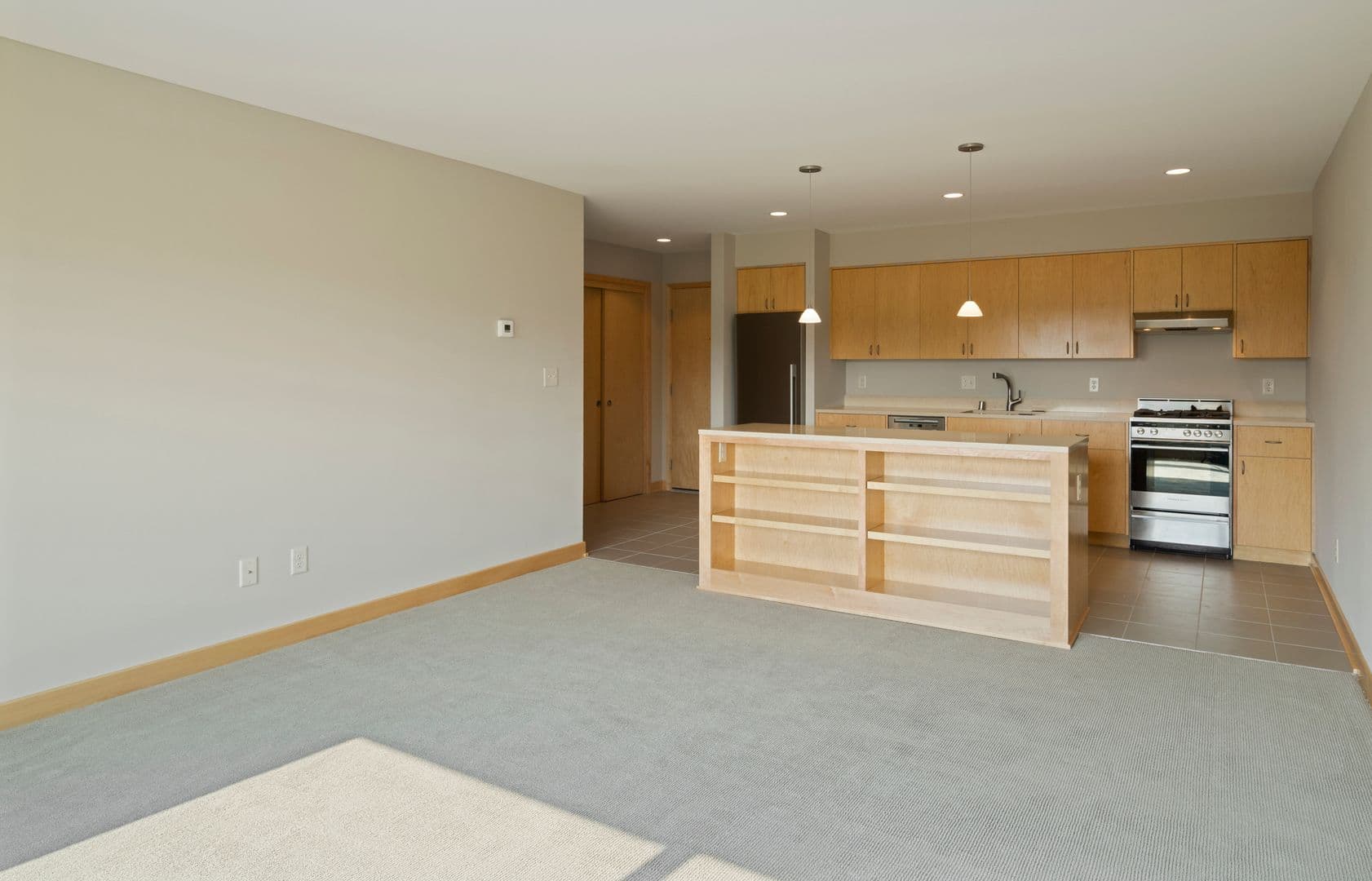 Lauderdale Apartment: 1570 Eustis Street