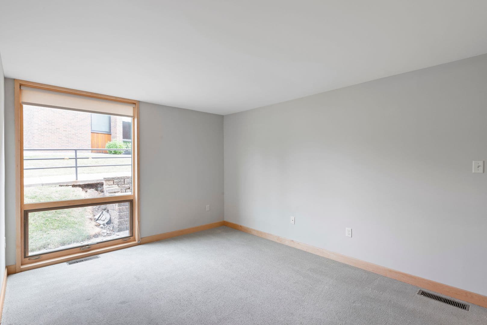 Lauderdale Apartment: 1570 Eustis Street
