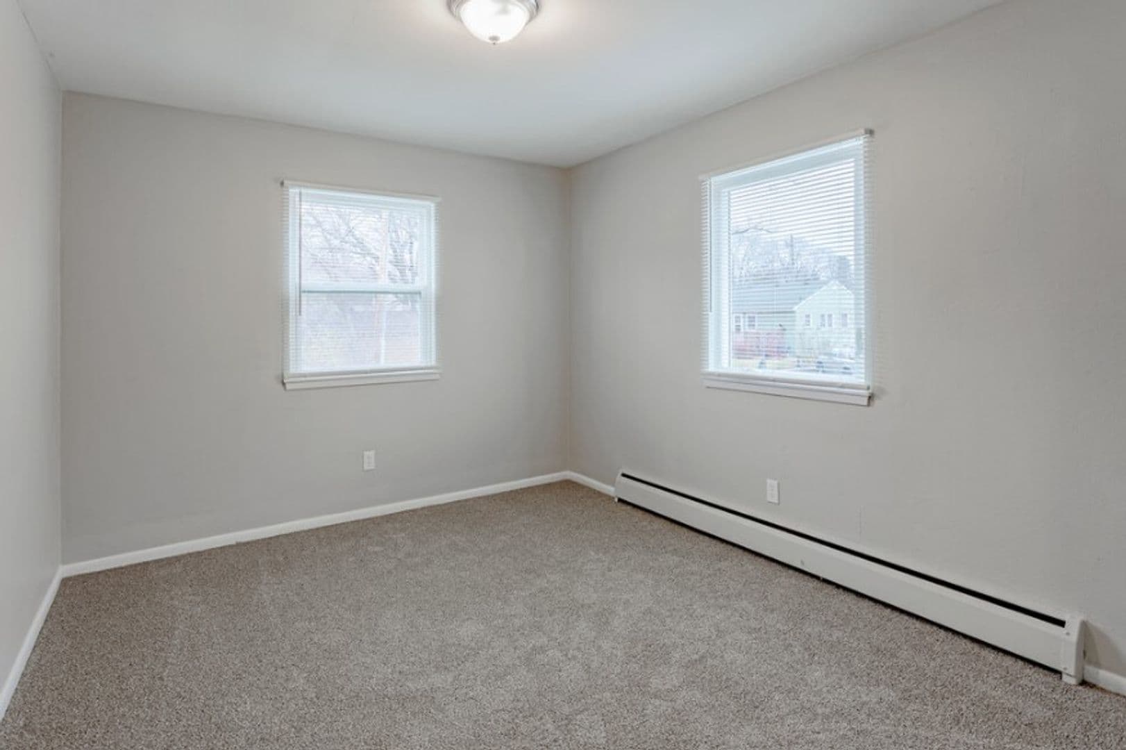 Roseville Apartment: 166 N McCarrons Blvd