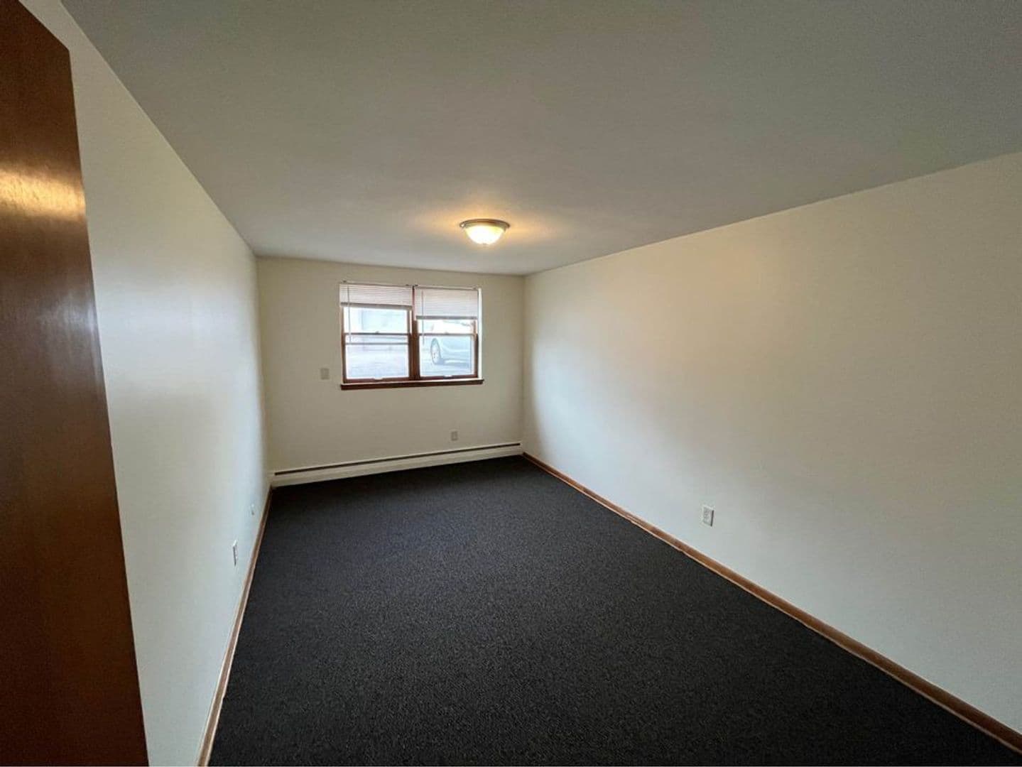 St Paul Apartment: 1310 Maryland Ave E