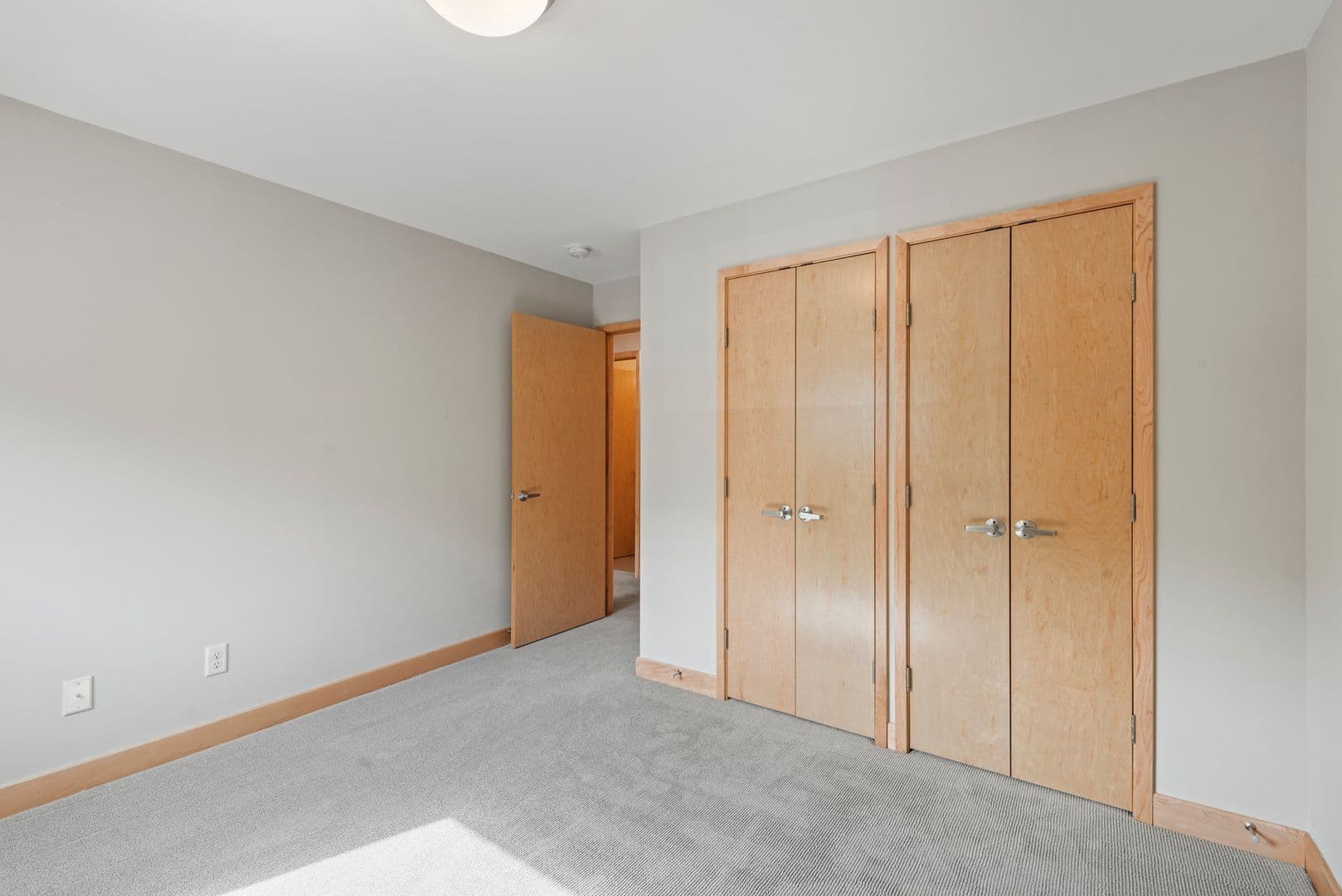 Lauderdale Apartment: 1570 Eustis Street