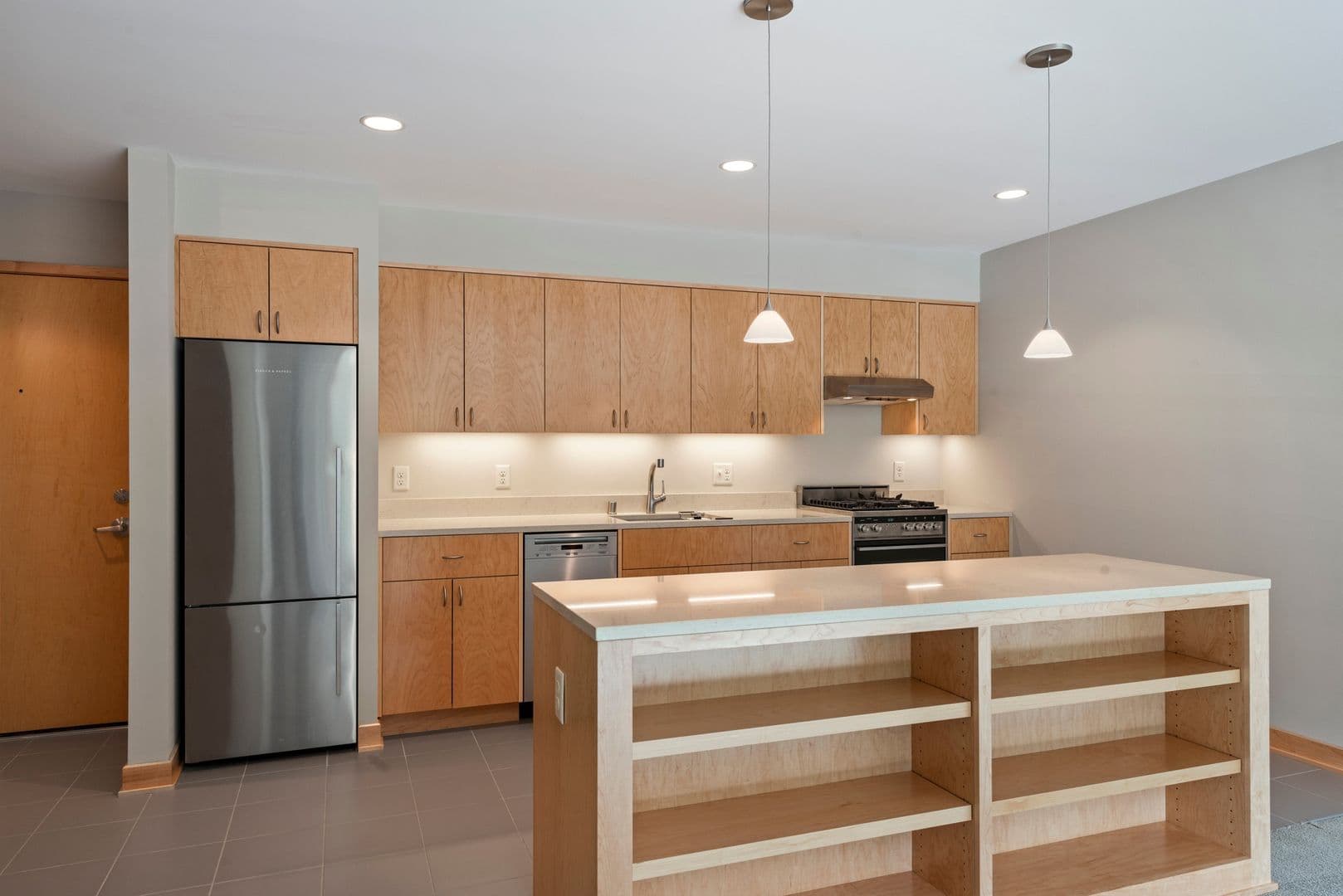 Lauderdale Apartment: 1570 Eustis Street