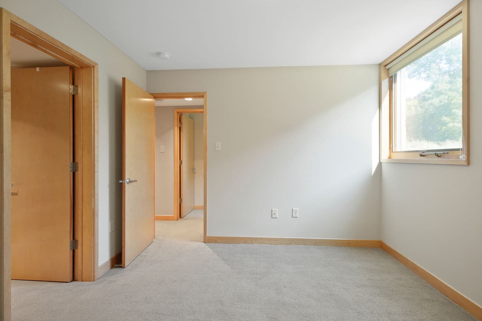 Lauderdale Apartment: 1570 Eustis Street