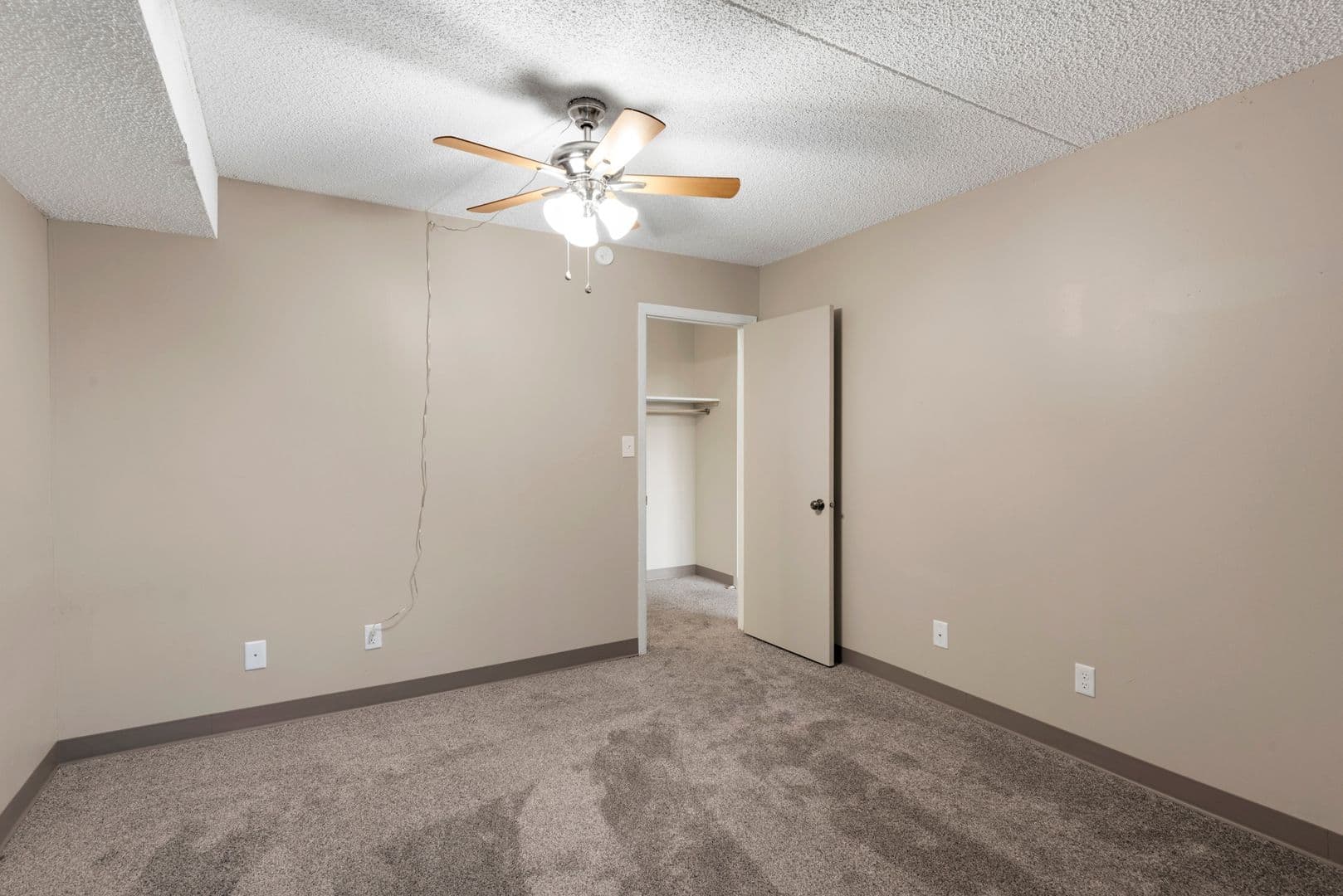 Ames Apartment: 2101 Oakwood Road