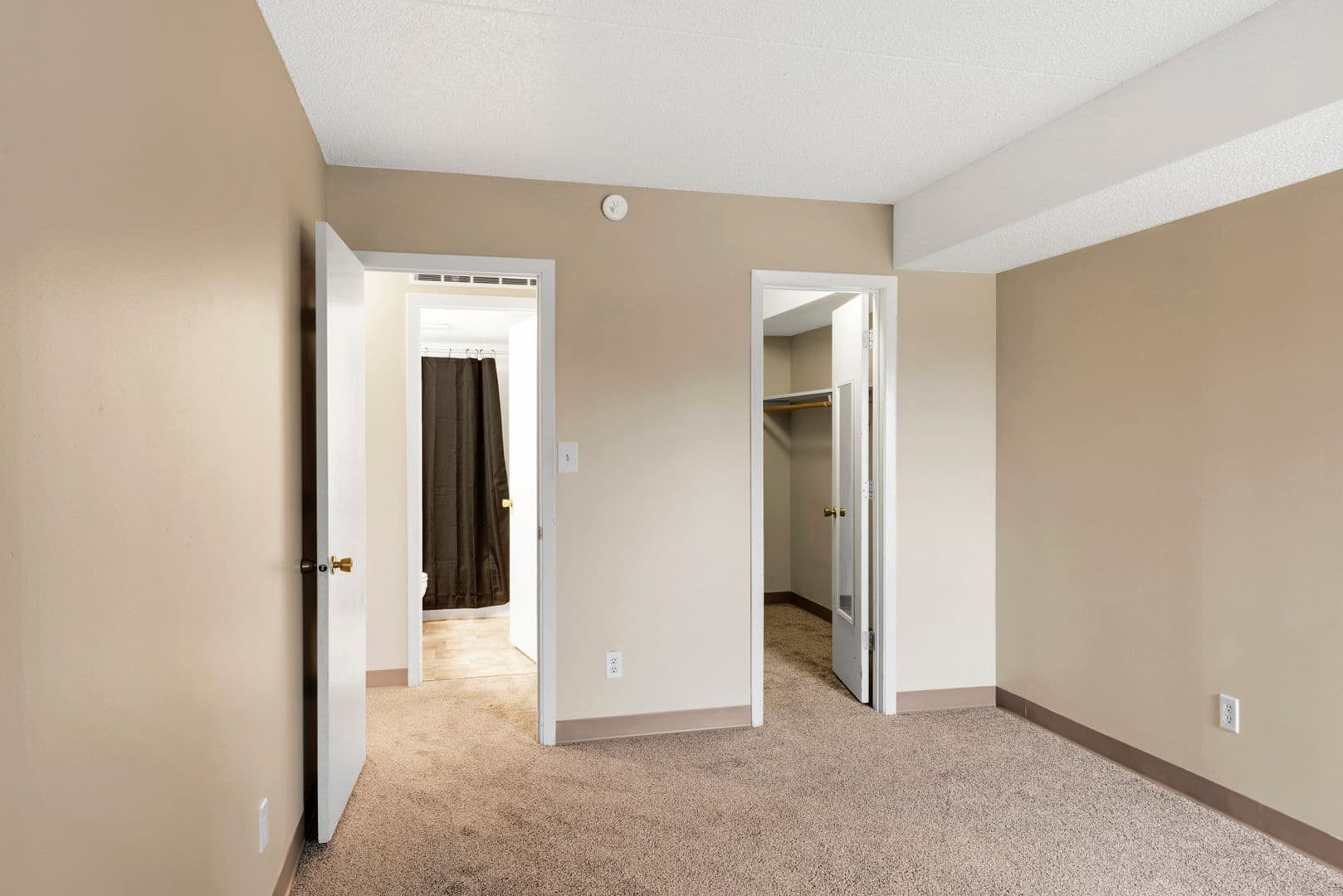 Ames Apartment: 2101 Oakwood Road