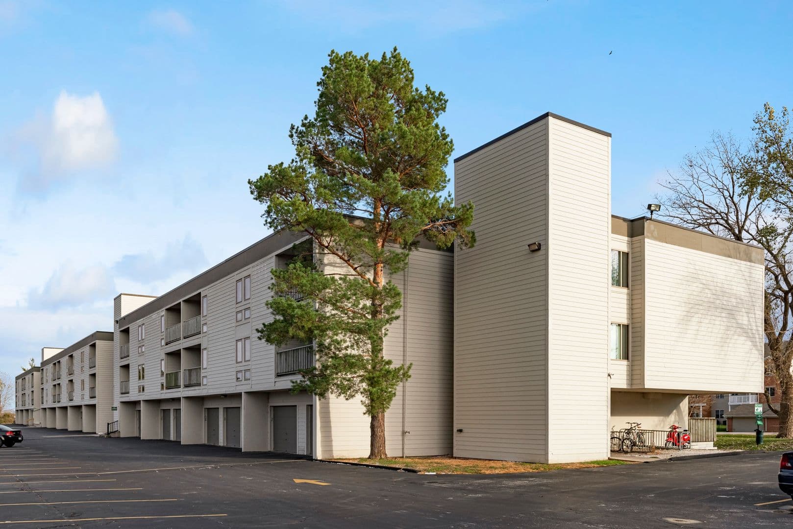 Ames Apartment: 2101 Oakwood Road