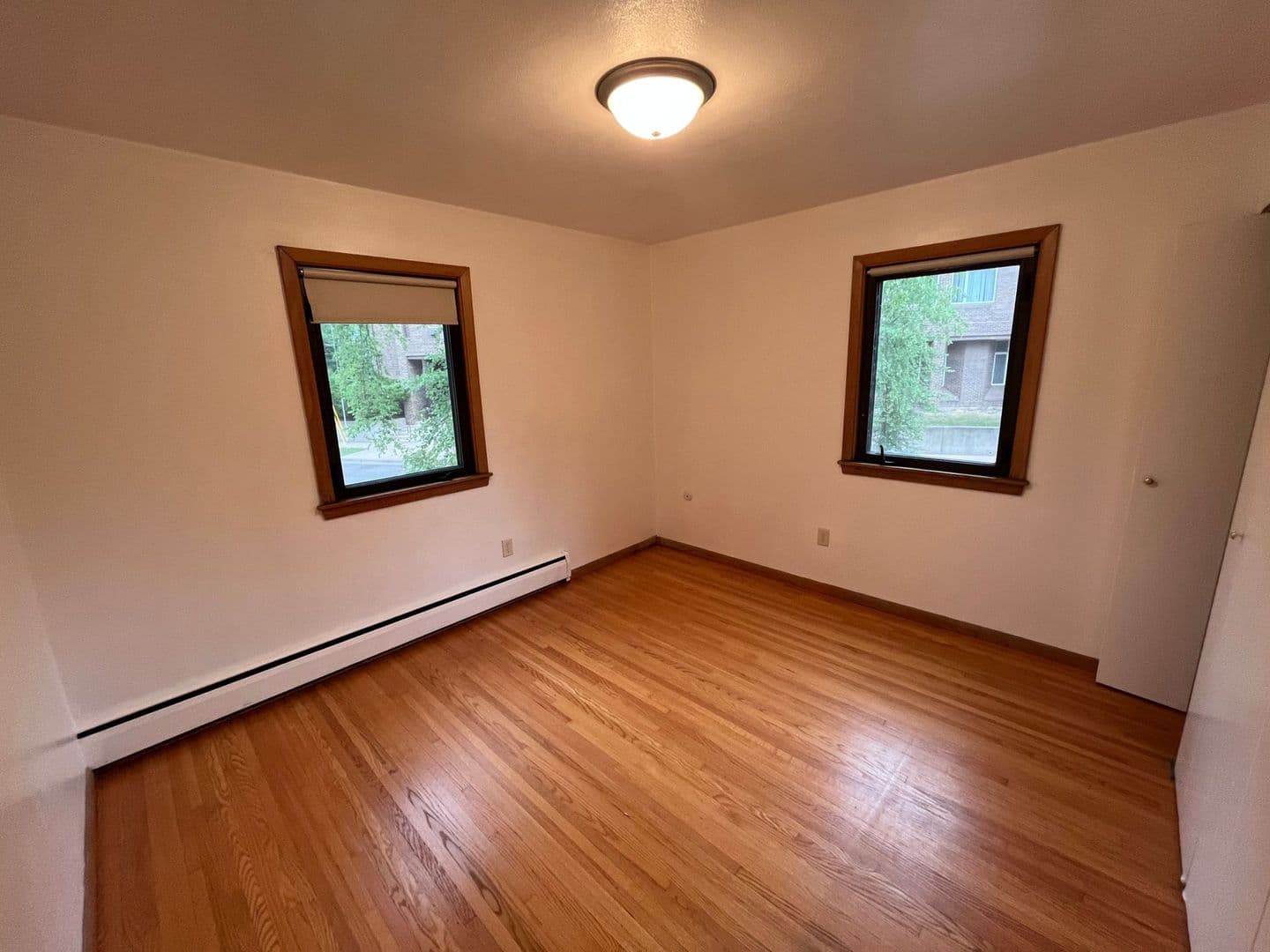 St. Paul Apartment: 658 Greenbrier Street