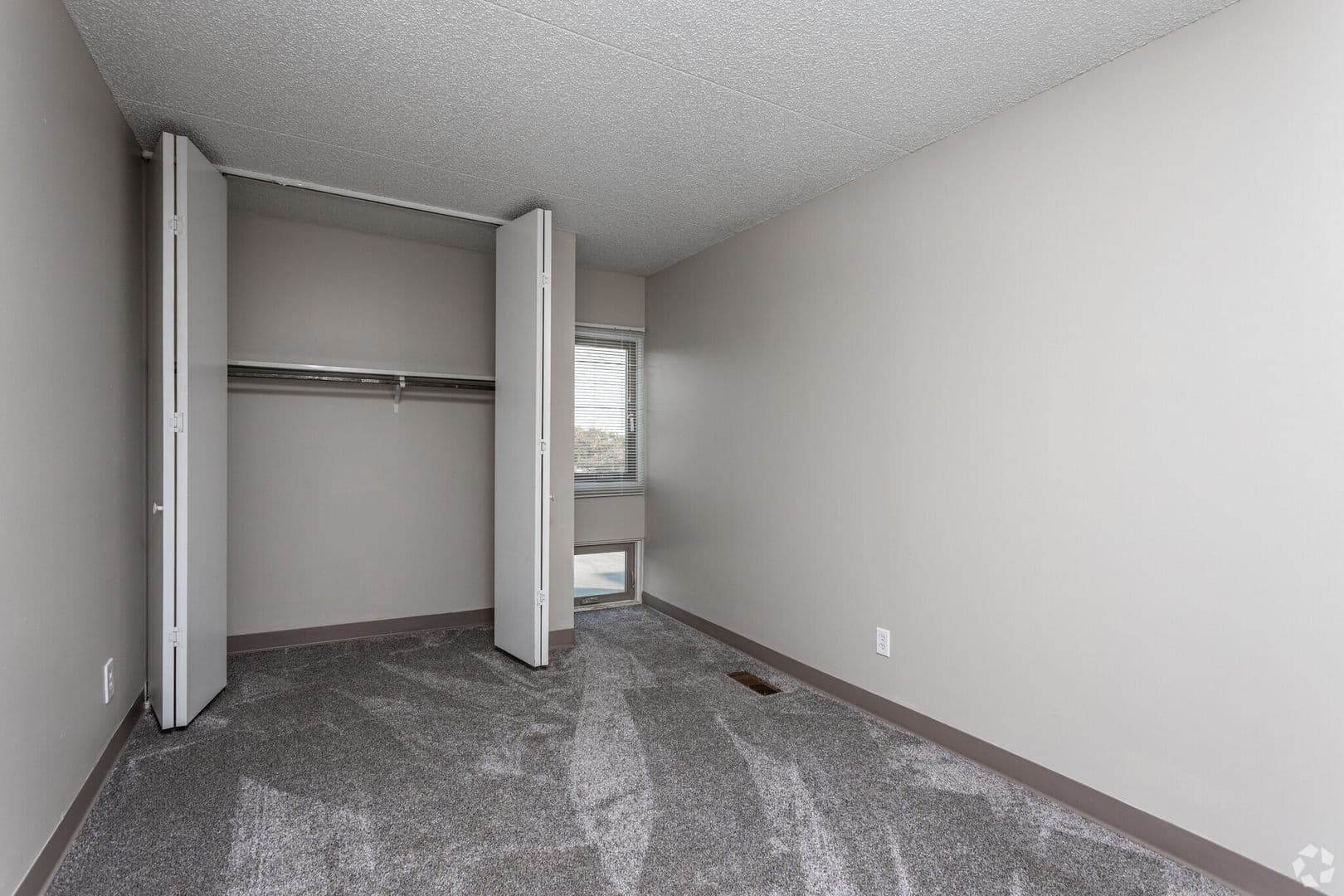 Ames Apartment: 2101 Oakwood Road