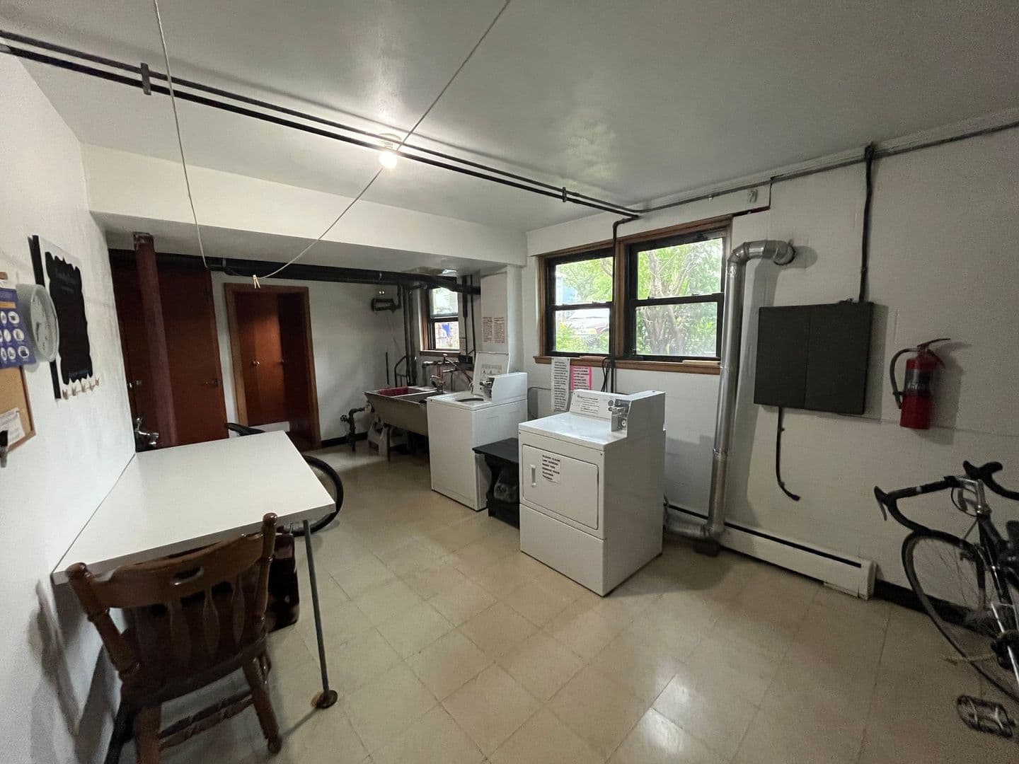 St. Paul Apartment: 658 Greenbrier Street