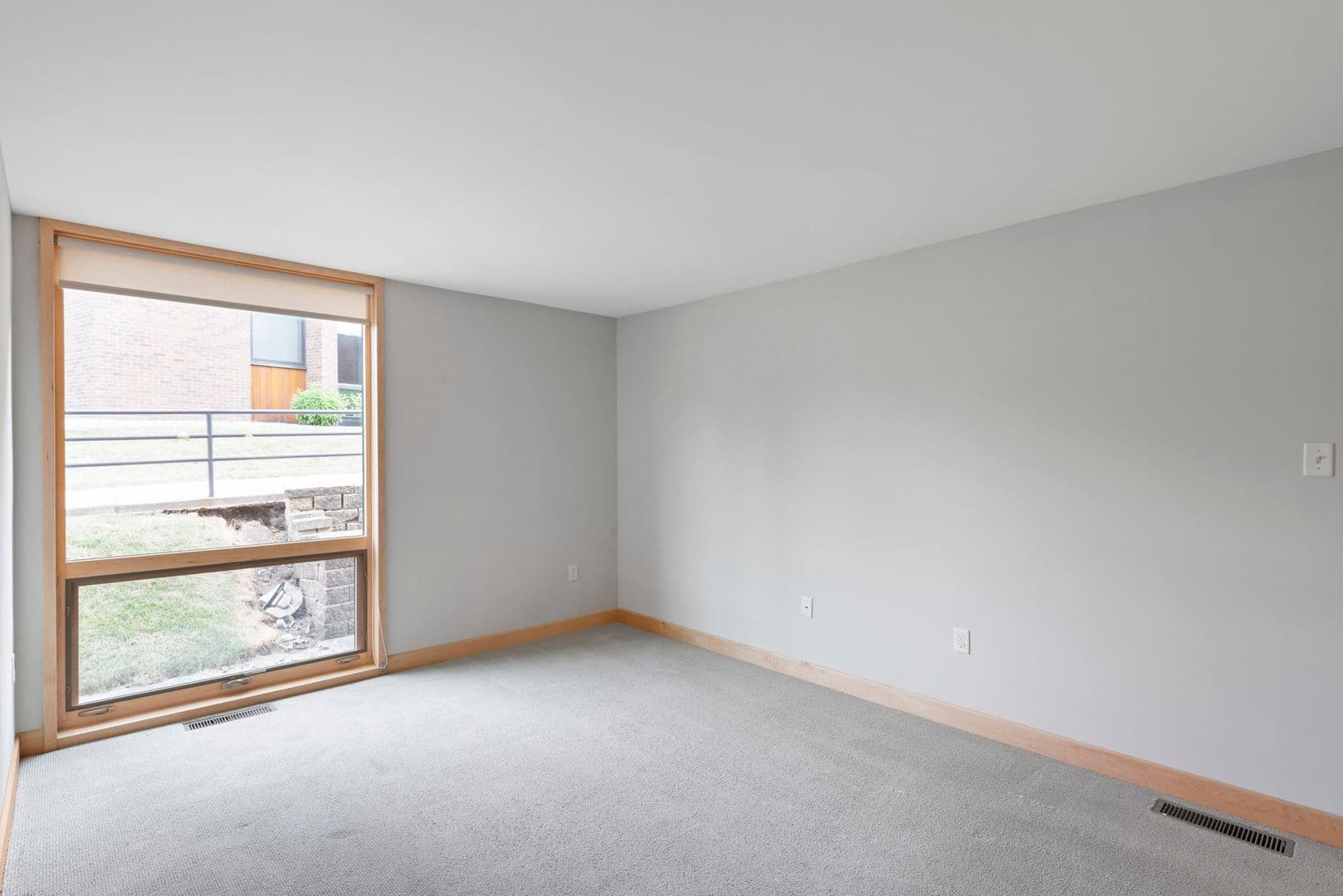 Lauderdale Apartment: 1570 Eustis Street