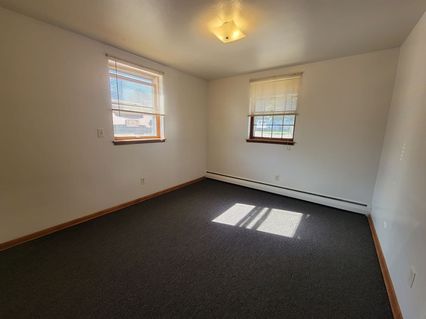 St Paul Apartment: 1310 Maryland Ave E