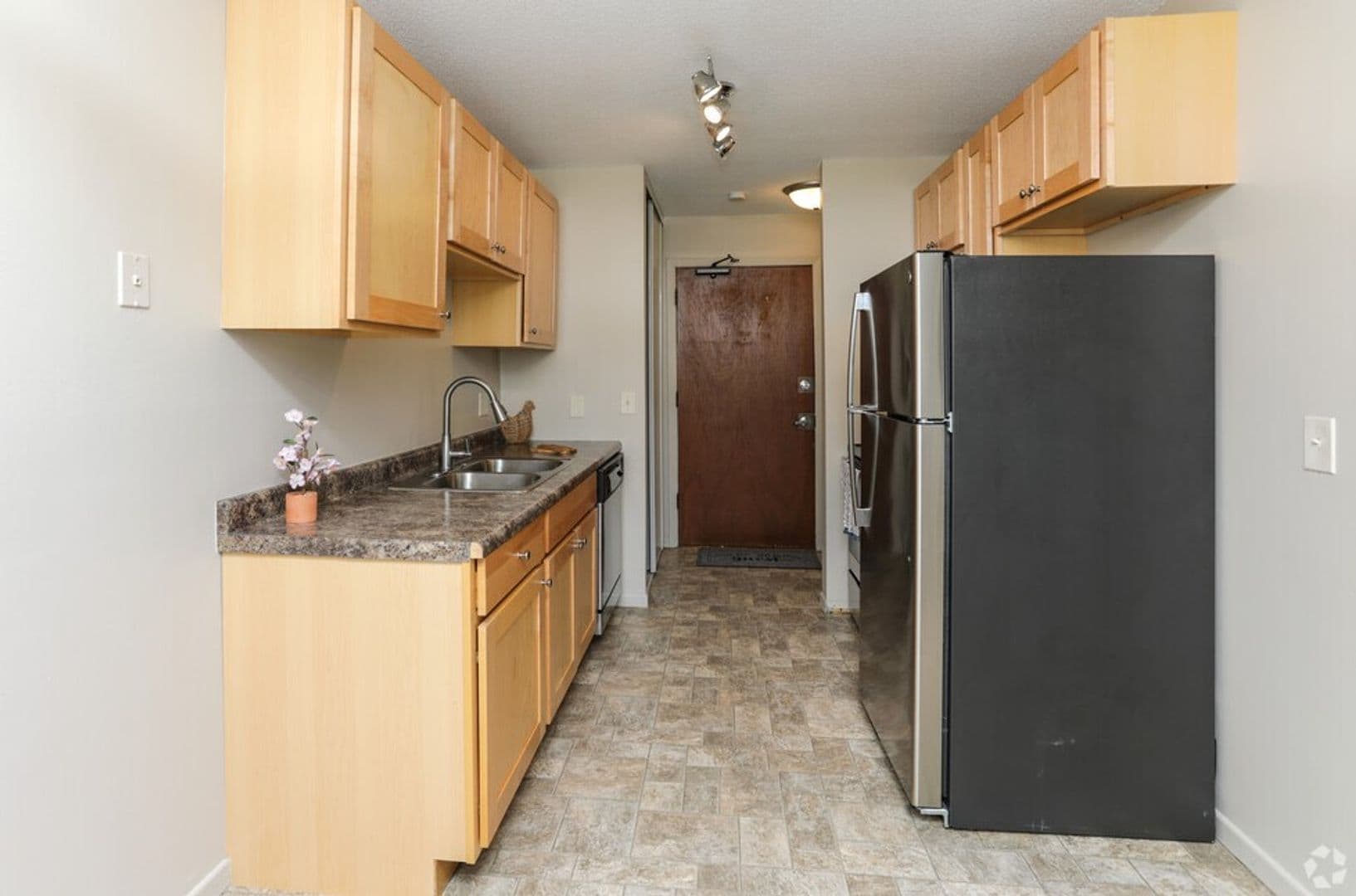 Moundsview Apartment: 7501 Greenfield Avenue