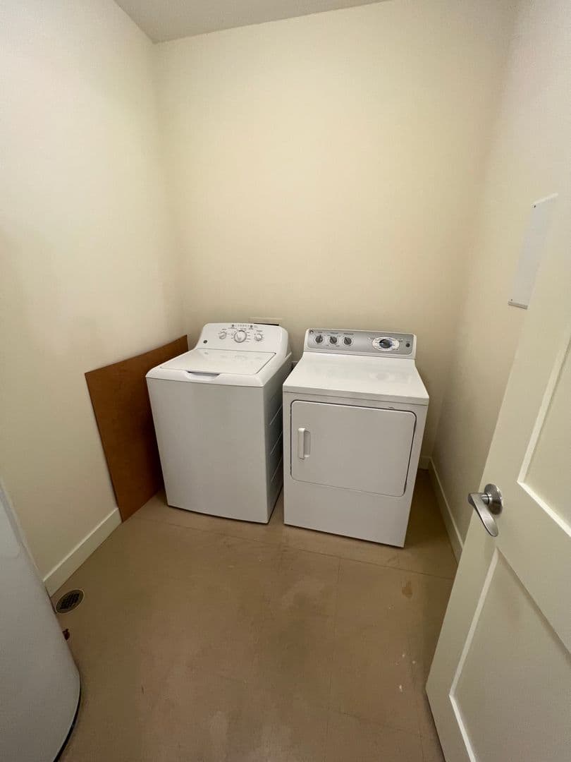 Edina Apartment: 4910 West 77th Street