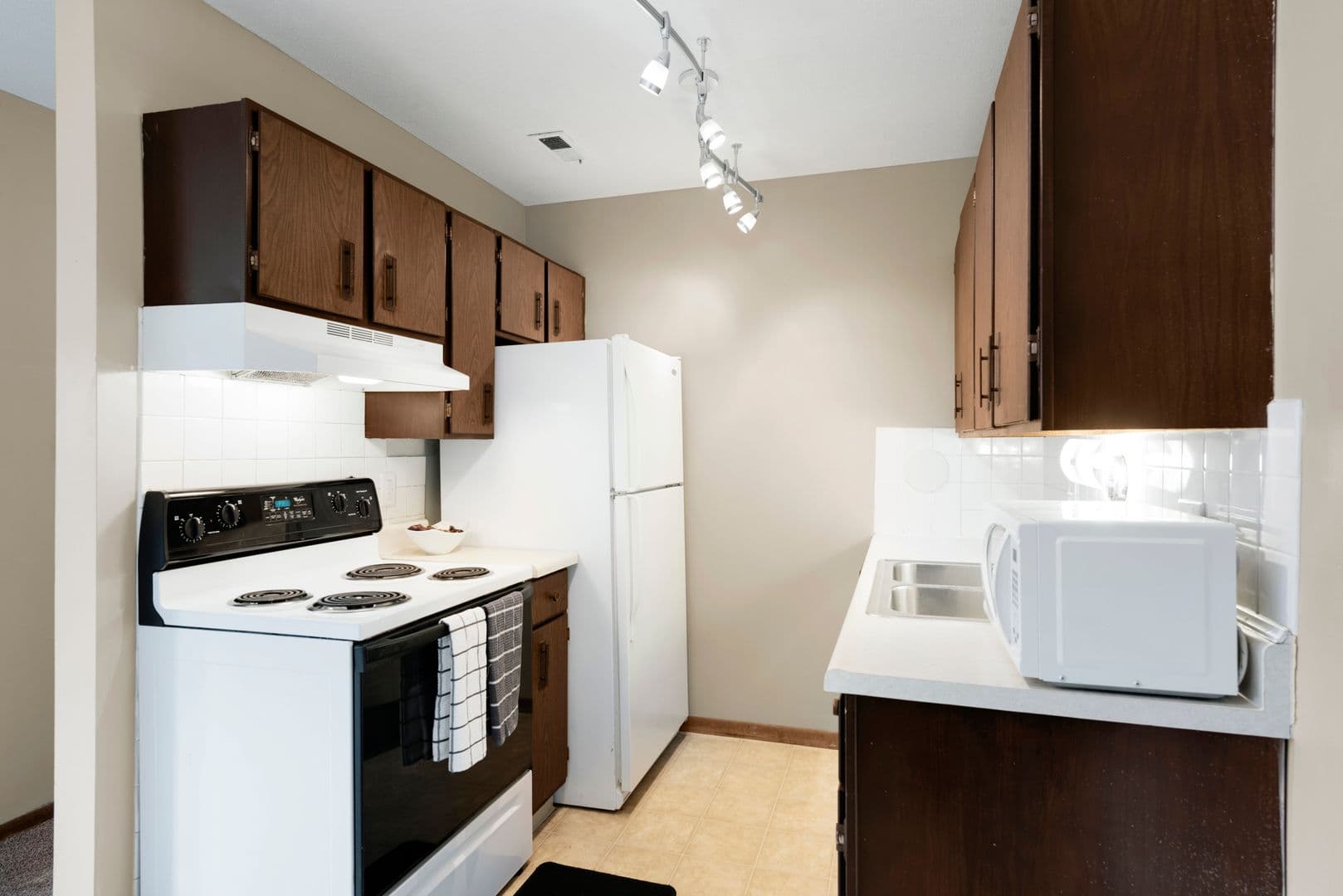 Ames Apartment: 4301 Lincoln Swing Street
