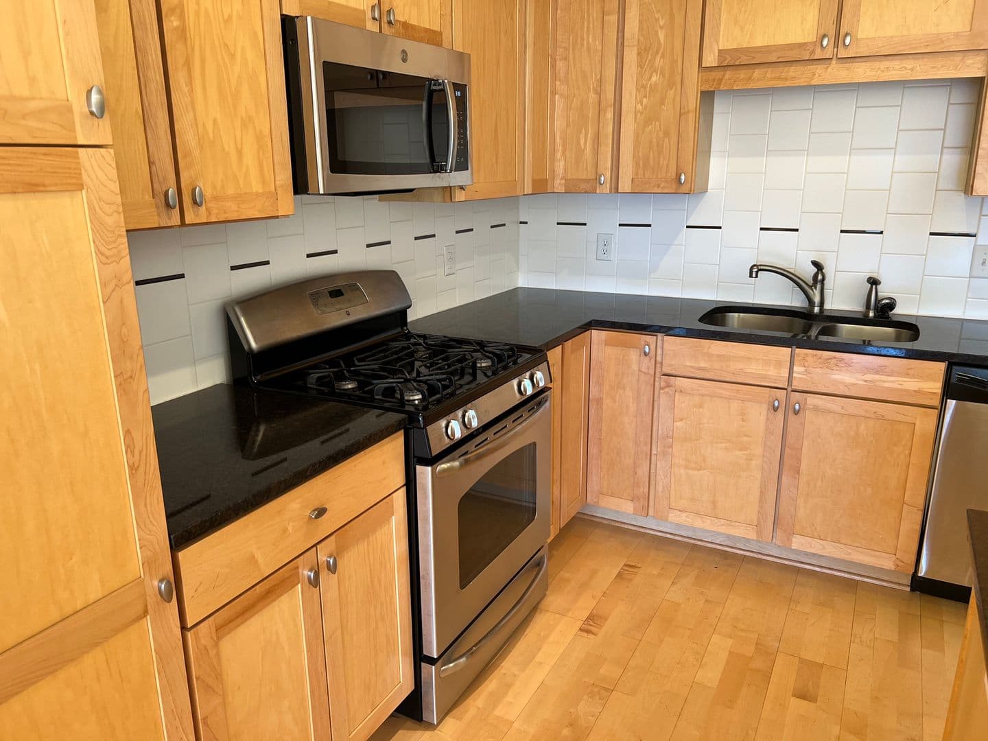 Edina Apartment: 4910 West 77th Street