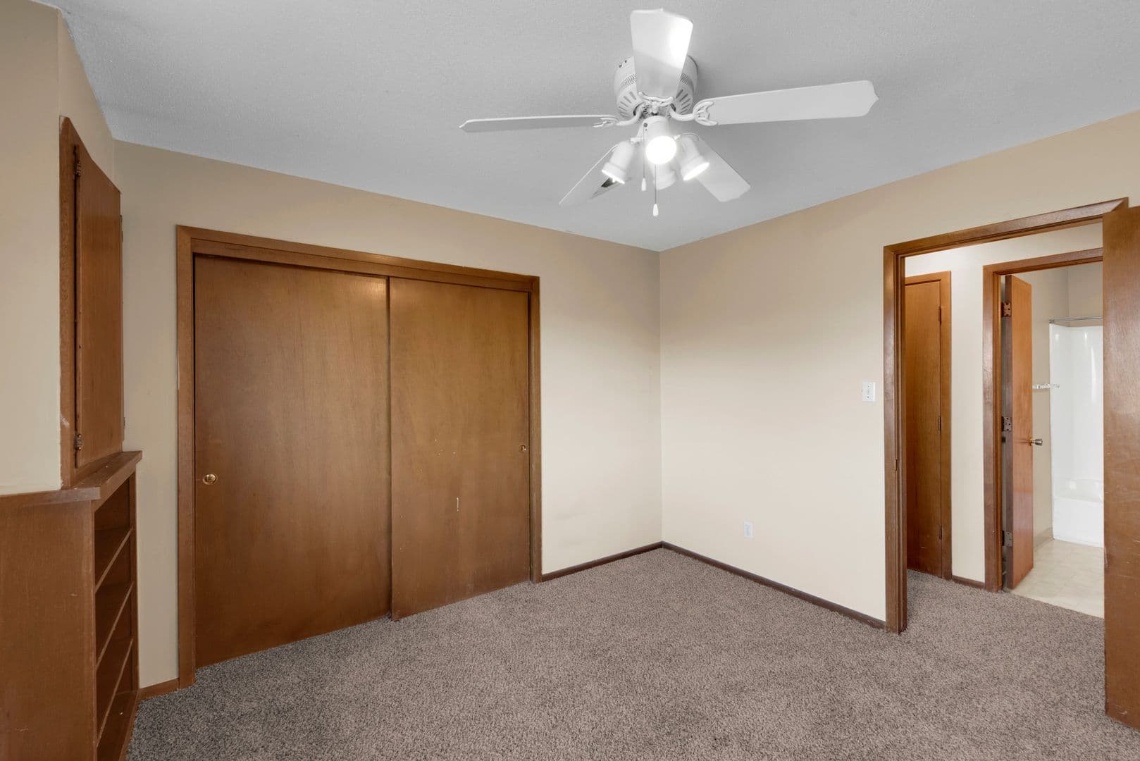 Ames Apartment: 4301 Lincoln Swing Street