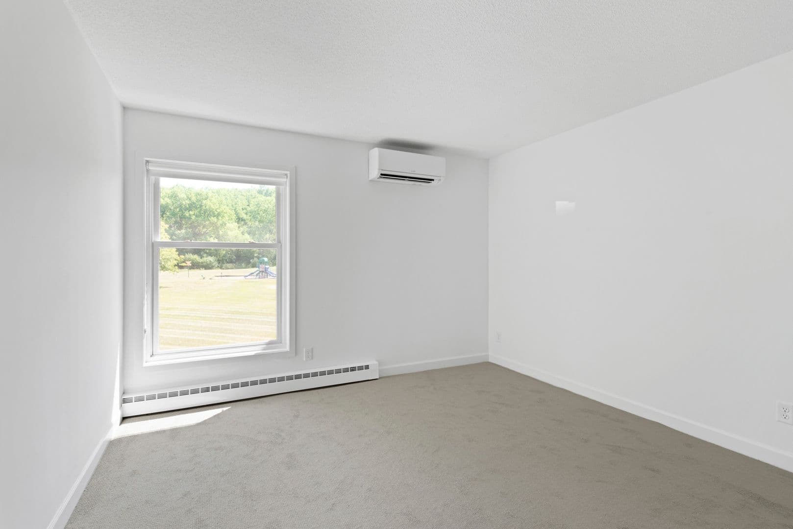 St. Paul Apartment: 1568 Eustis Street