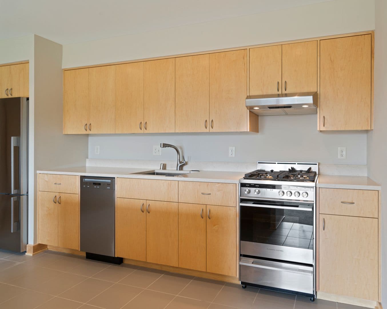 Lauderdale Apartment: 1570 Eustis Street