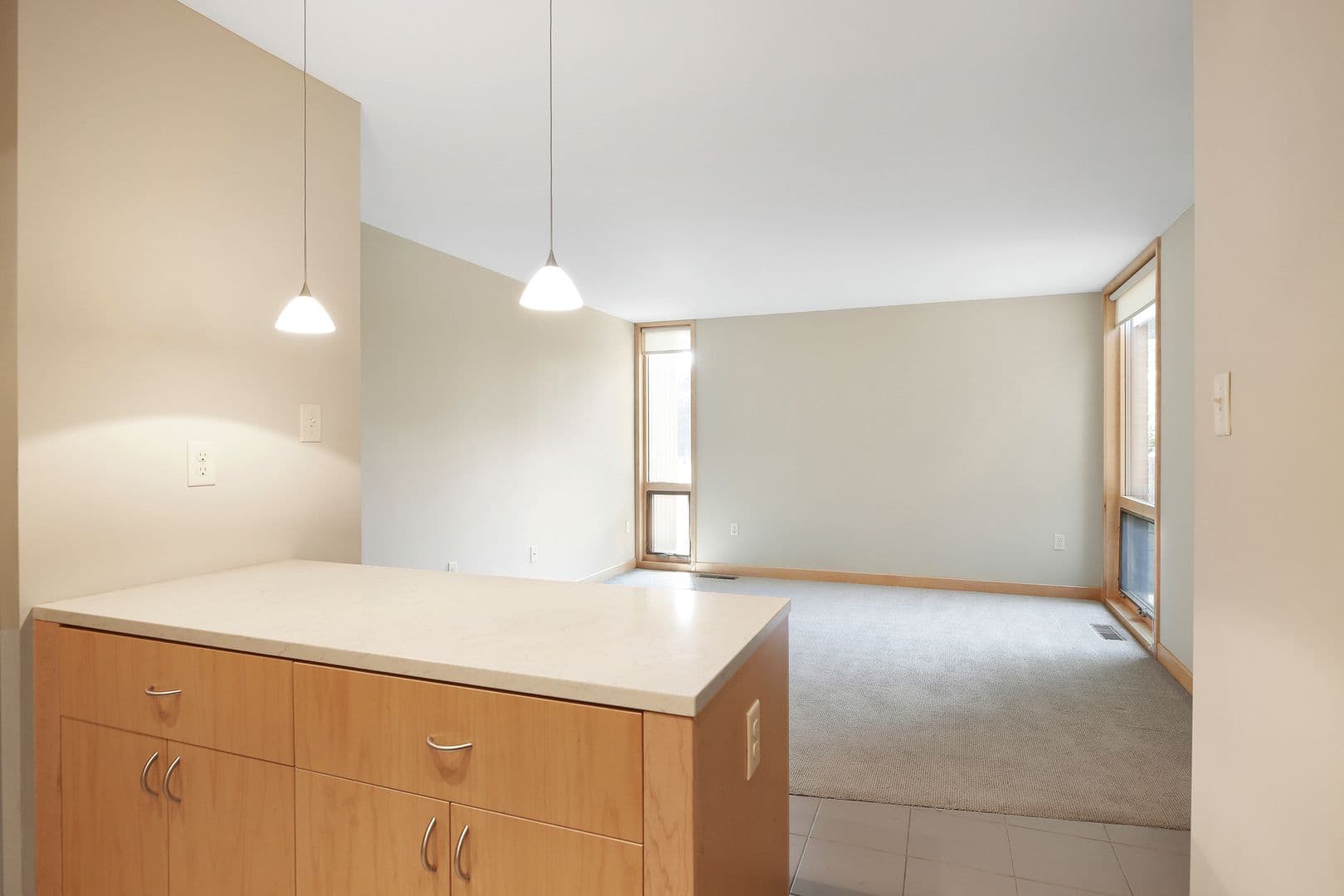 Lauderdale Apartment: 1570 Eustis Street