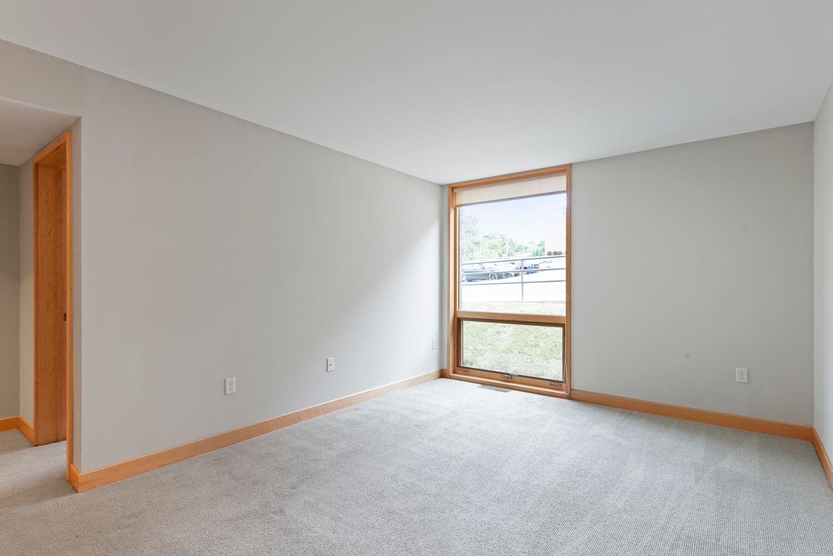 Lauderdale Apartment: 1570 Eustis Street