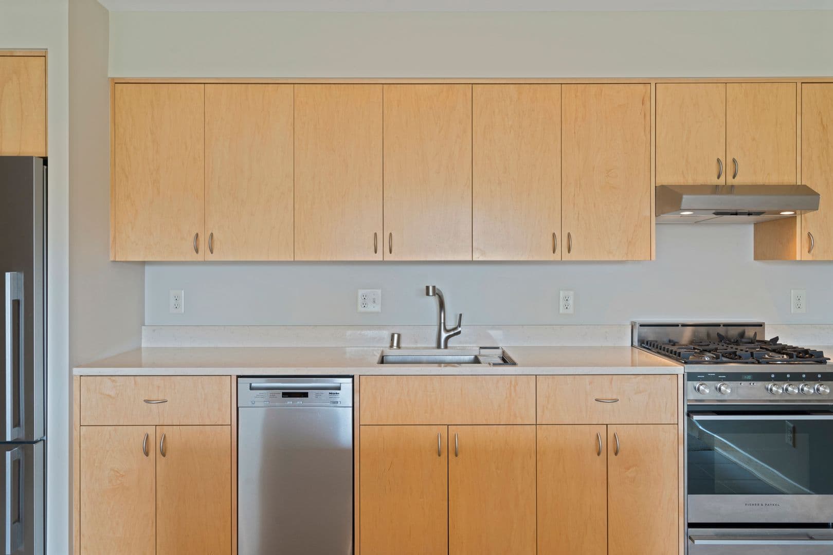 Lauderdale Apartment: 1570 Eustis Street