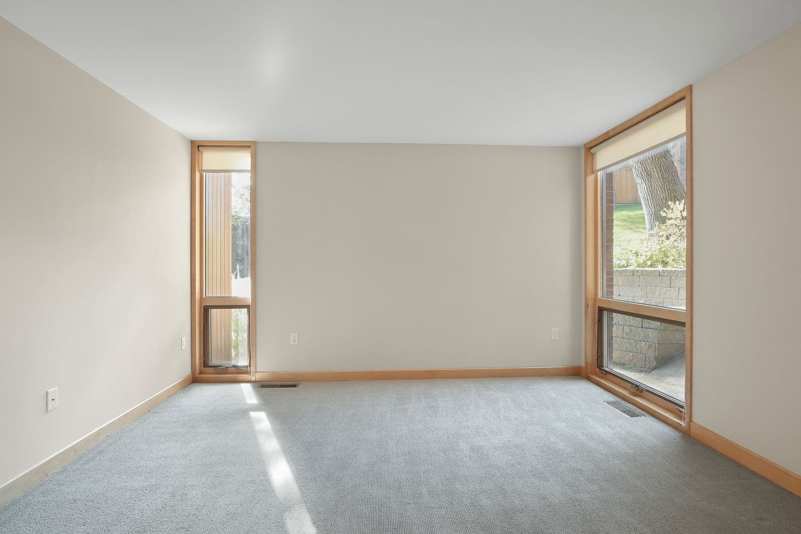 Lauderdale Apartment: 1570 Eustis Street