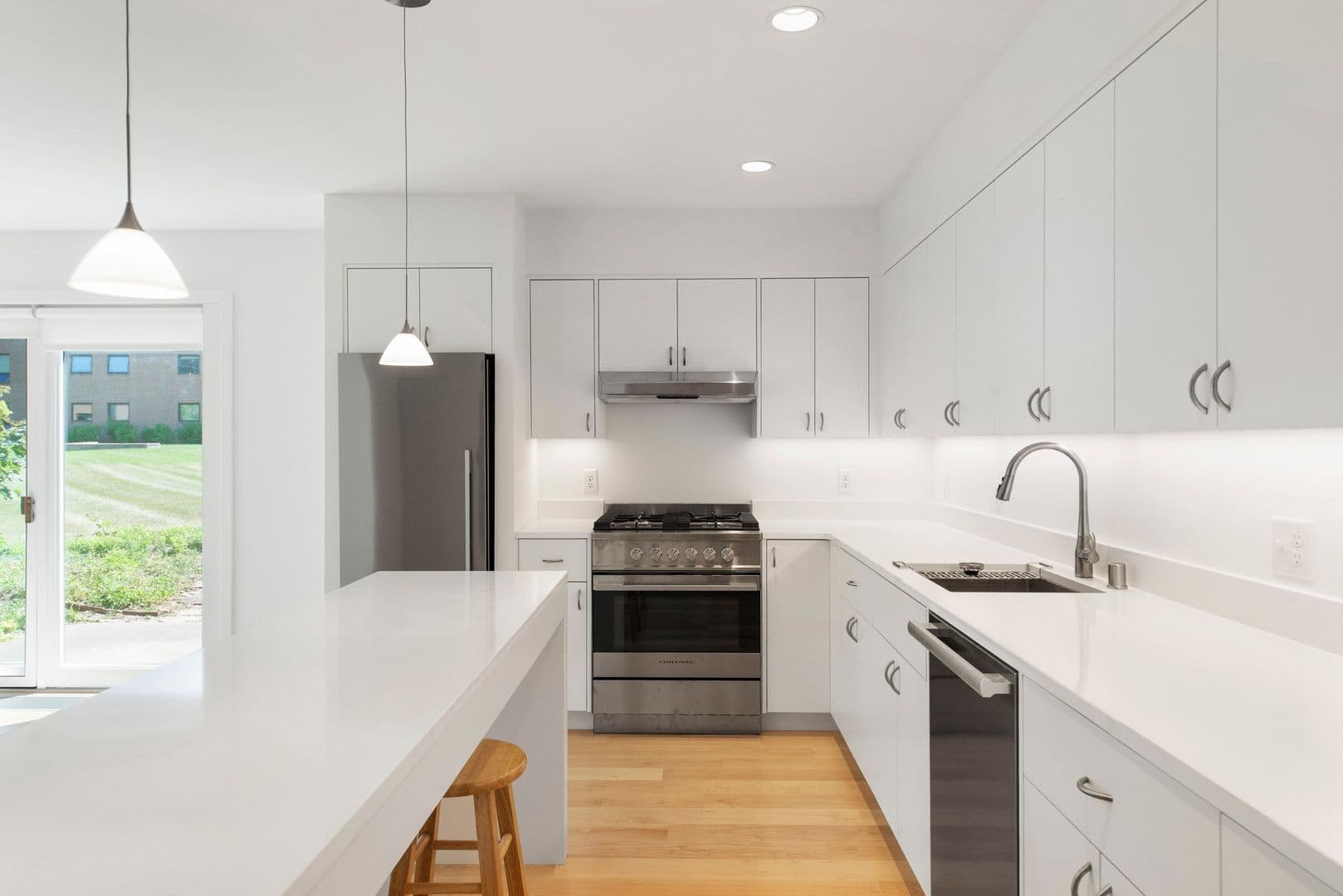 St. Paul Apartment: 1568 Eustis Street