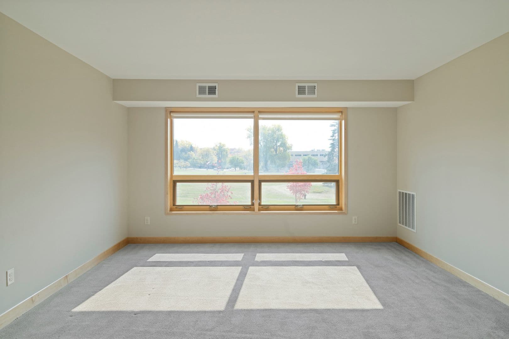 Lauderdale Apartment: 1570 Eustis Street