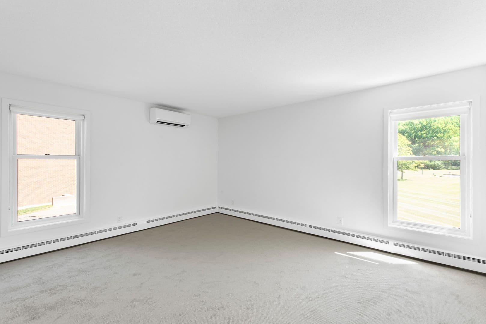 St. Paul Apartment: 1568 Eustis Street