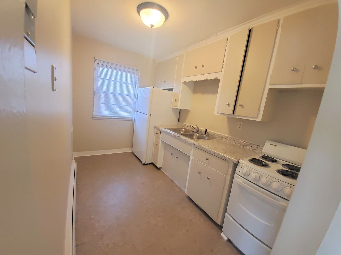 Roseville Apartment: 166 N McCarrons Blvd