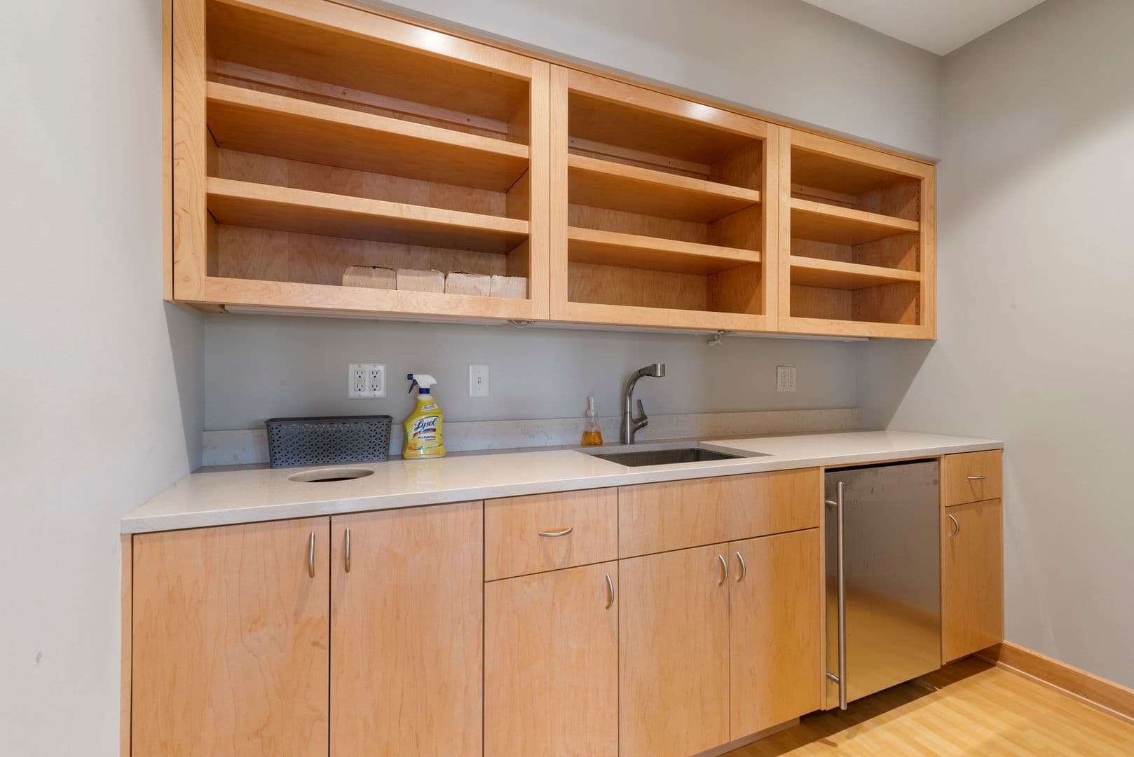 Lauderdale Apartment: 1570 Eustis Street
