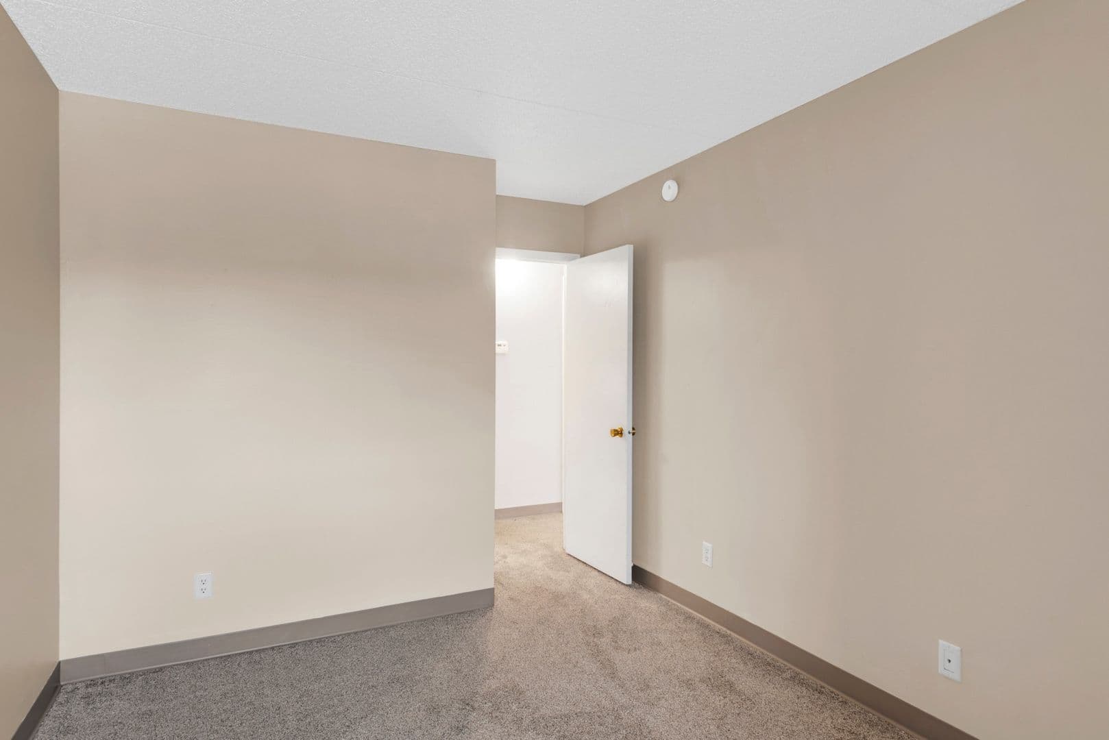 Ames Apartment: 2101 Oakwood Road