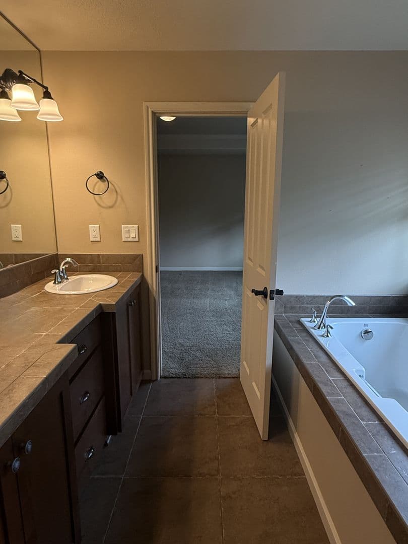 Tigard House: 13354 SW Ouzel Lane