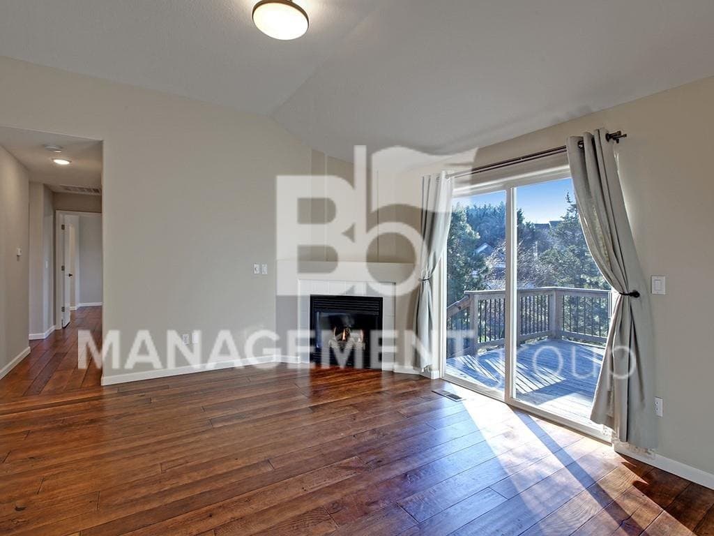 Portland House: 16860 NW Argyle Way
