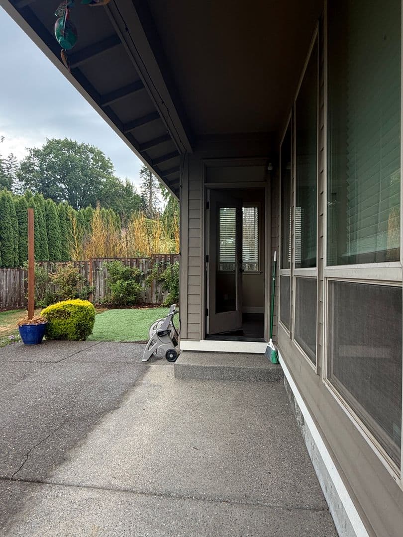 Tigard House: 13354 SW Ouzel Lane