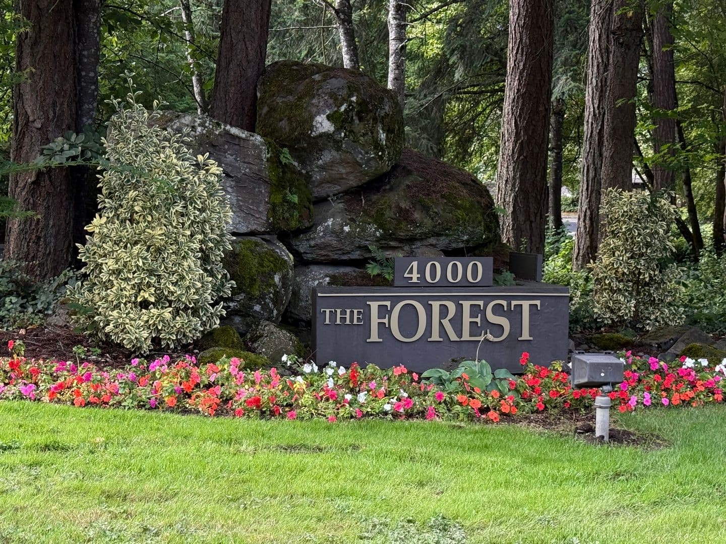 Lake Oswego Condo: 4000 Carman Drive Bld. B Unit 31