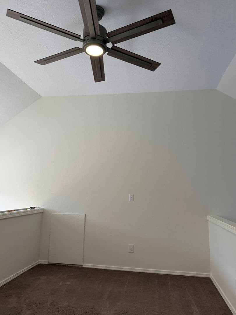 Lake Oswego Condo: 4000 Carman Drive Bld. B Unit 31