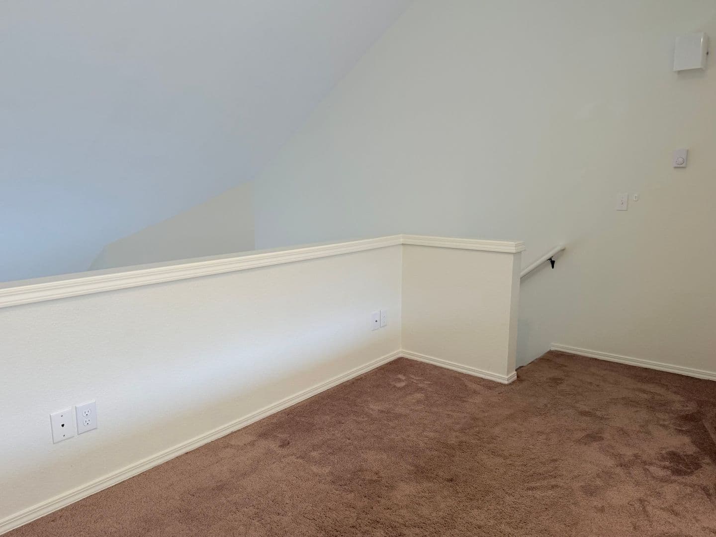 Lake Oswego Condo: 4000 Carman Drive Bld. B Unit 31