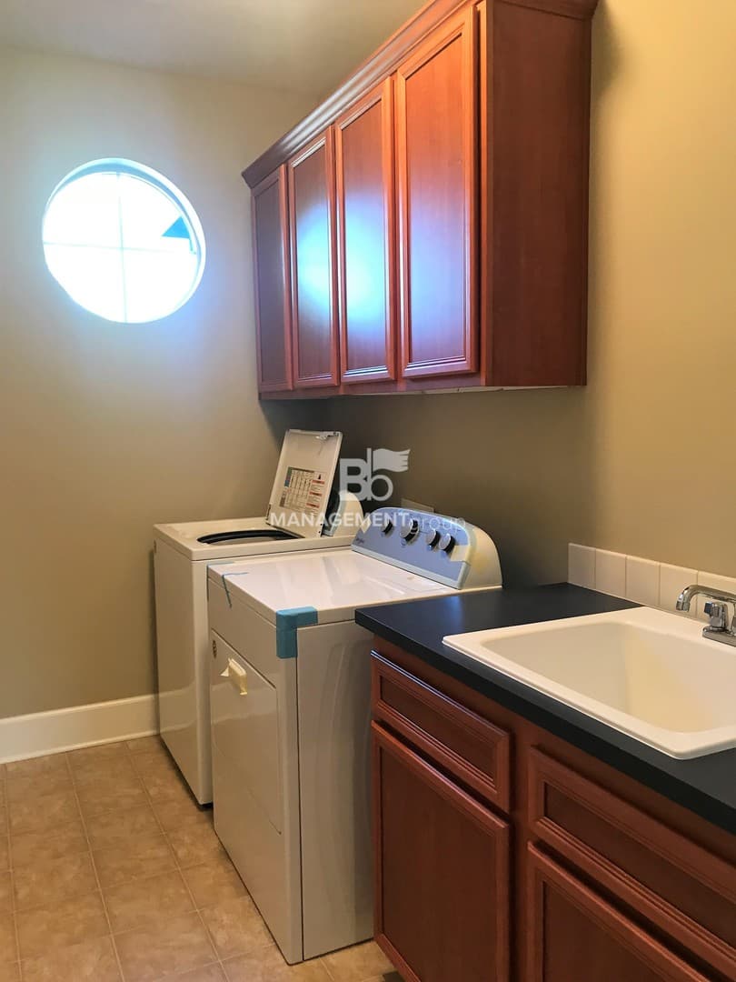 Sherwood House: 20412 SW Lavender Terrace
